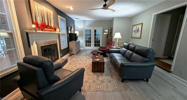 222 Shallowbrook Drive, Advance, NC 27006