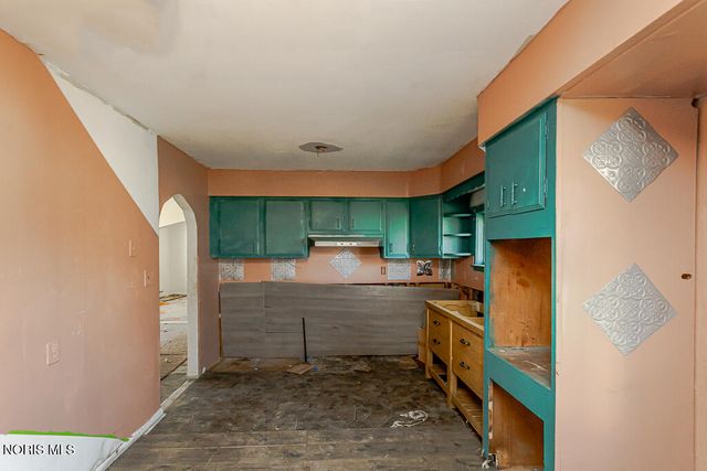 516 Geneva Avenue, Toledo, OH 43609