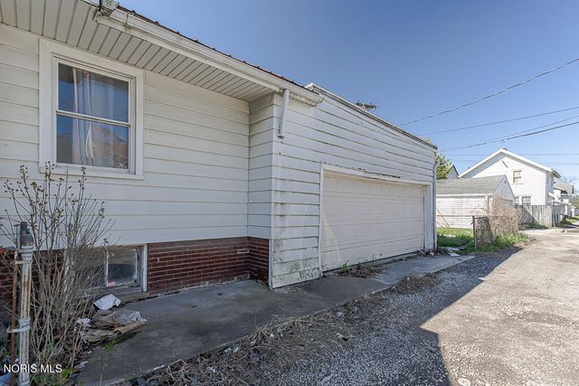 516 Geneva Avenue, Toledo, OH 43609