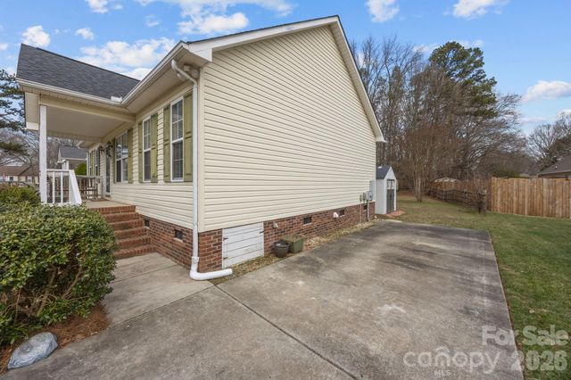 1547 Tammy Court, Kannapolis, NC 28083