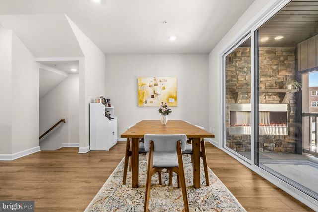 820 S GREENBRIER ST, Arlington, VA 22204