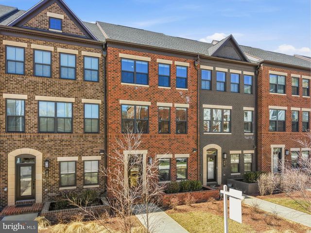 820 S GREENBRIER ST, Arlington, VA 22204
