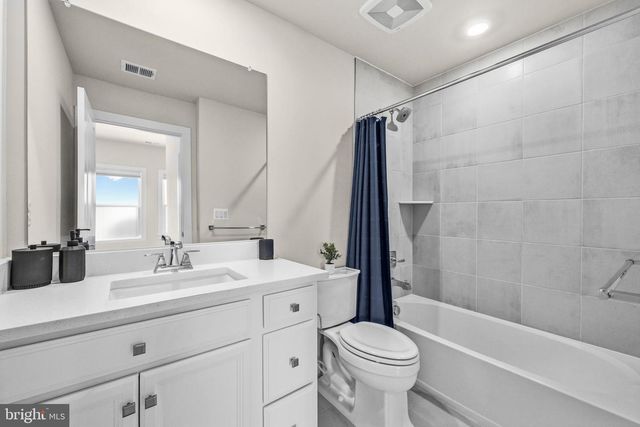 820 S GREENBRIER ST, Arlington, VA 22204