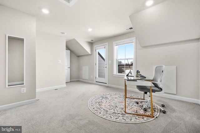 820 S GREENBRIER ST, Arlington, VA 22204