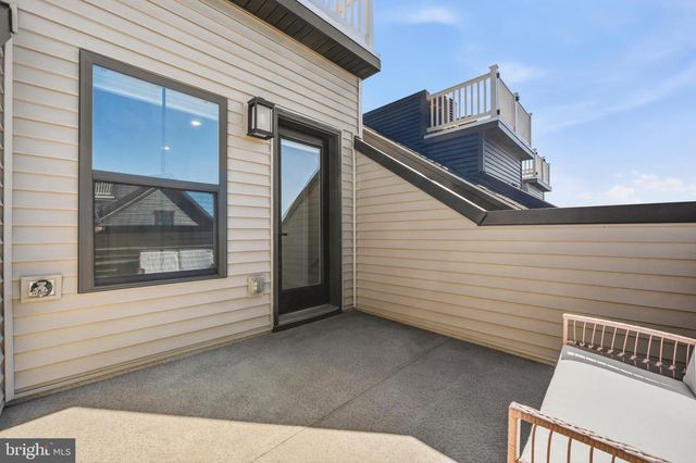 820 S GREENBRIER ST, Arlington, VA 22204