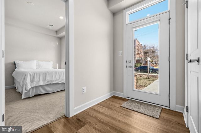 820 S GREENBRIER ST, Arlington, VA 22204