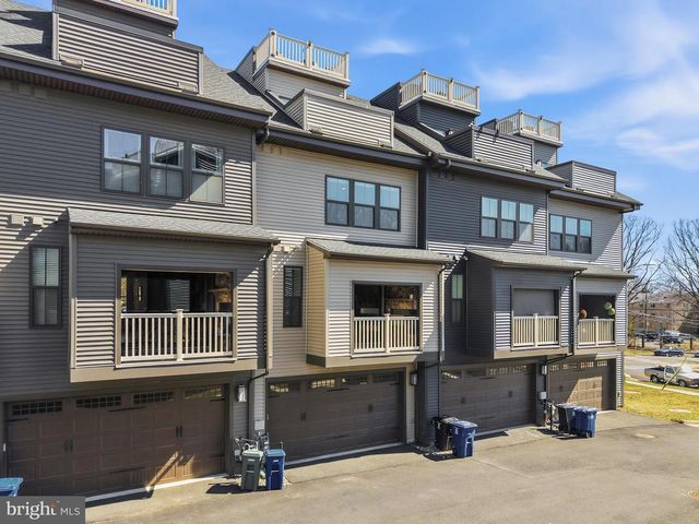 820 S GREENBRIER ST, Arlington, VA 22204