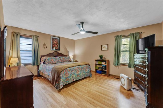 2556 Jasu Drive, Lawrence, KS 66046