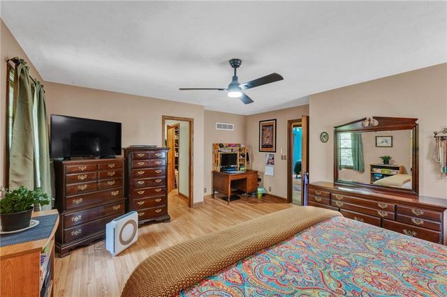 2556 Jasu Drive, Lawrence, KS 66046