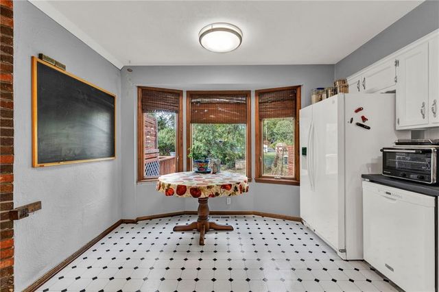 2556 Jasu Drive, Lawrence, KS 66046