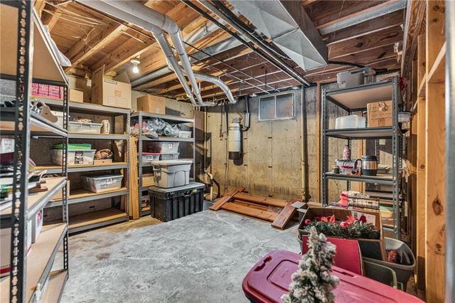 2556 Jasu Drive, Lawrence, KS 66046