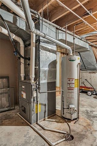 2556 Jasu Drive, Lawrence, KS 66046