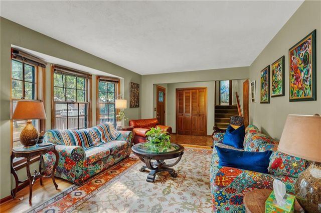 2556 Jasu Drive, Lawrence, KS 66046