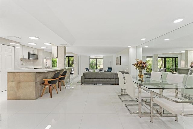 3730 Inverrary Drive 2l, Lauderhill, FL 33319