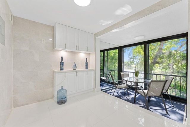 3730 Inverrary Drive 2l, Lauderhill, FL 33319