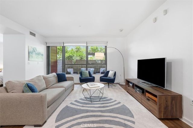 13045 Pacific Promenade 102, Playa Vista, CA 90094