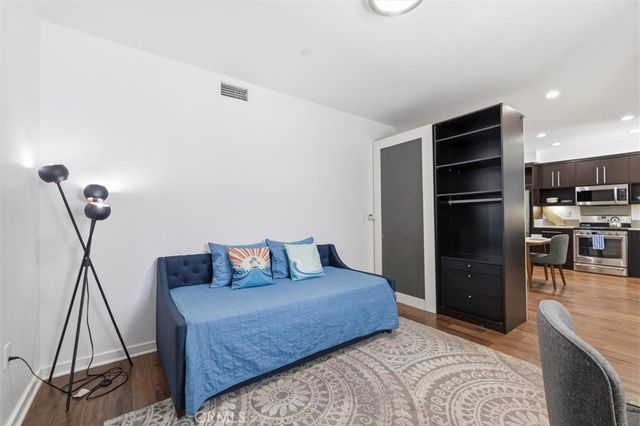 13045 Pacific Promenade 102, Playa Vista, CA 90094