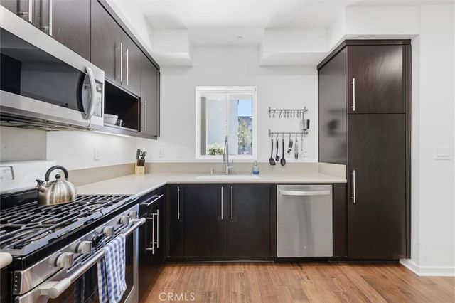 13045 Pacific Promenade 102, Playa Vista, CA 90094