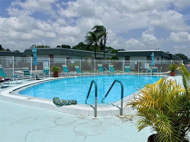7847 39TH TERRACE N, St Petersburg, FL 33709