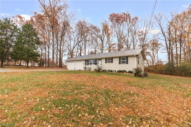 5030 Branson Davis Road, Sophia, NC 27350