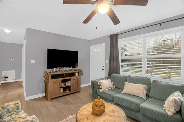 5030 Branson Davis Road, Sophia, NC 27350