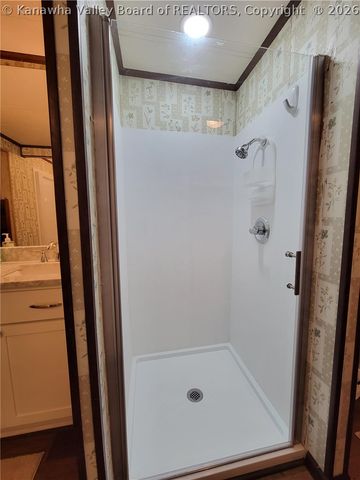 136 Wiseman Street, East Bank, WV 25067