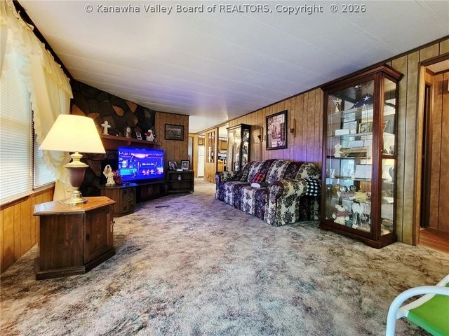 136 Wiseman Street, East Bank, WV 25067