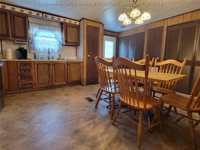 136 Wiseman Street, East Bank, WV 25067