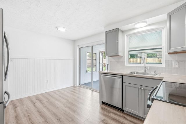2048 HESS DRIVE, Holiday, FL 34691