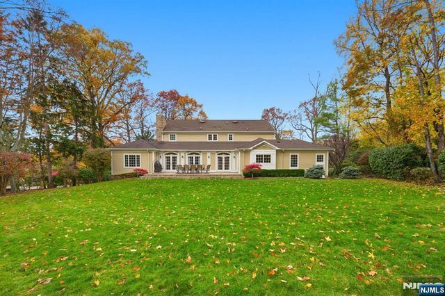 91 Tekening Drive, Tenafly, NJ 07670