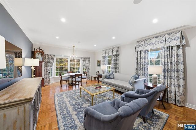 91 Tekening Drive, Tenafly, NJ 07670