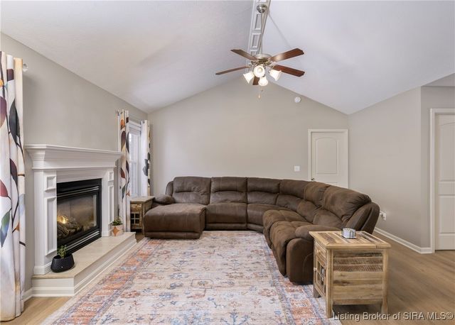 7902 Hillside Drive, Sellersburg, IN 47172