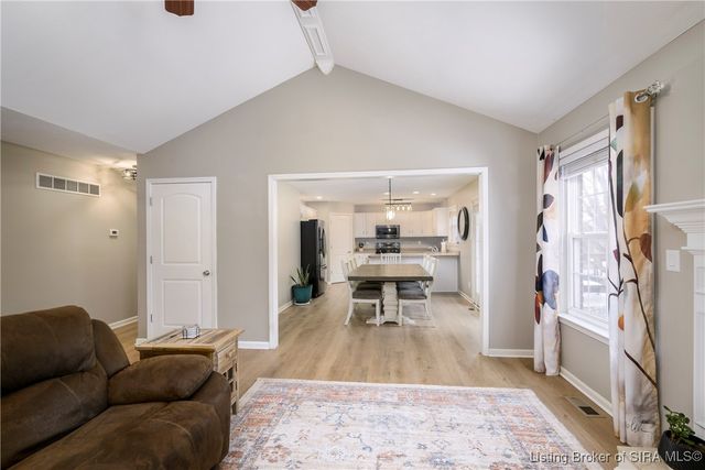 7902 Hillside Drive, Sellersburg, IN 47172