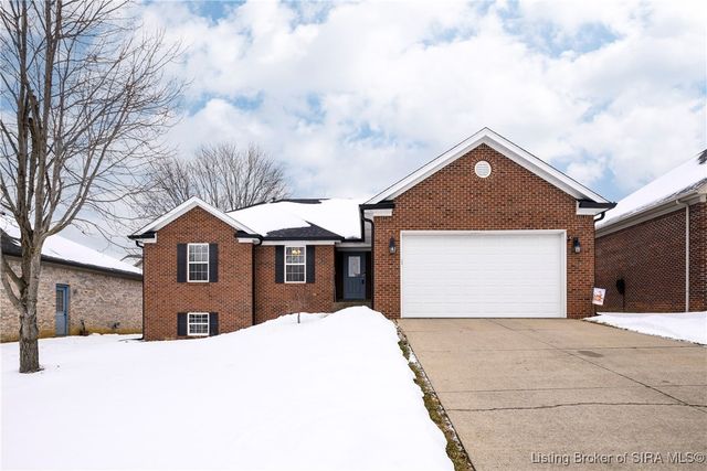 7902 Hillside Drive, Sellersburg, IN 47172