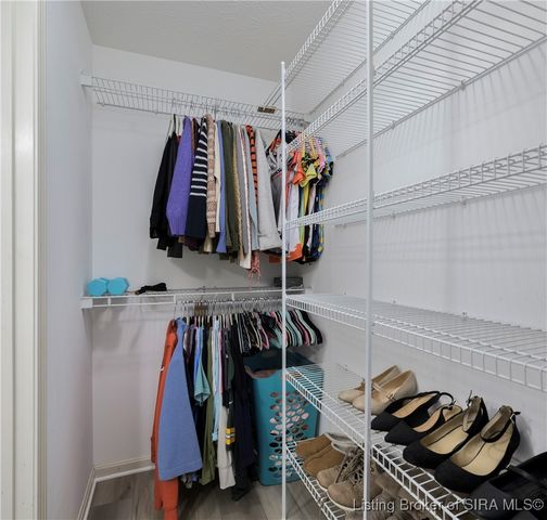 7902 Hillside Drive, Sellersburg, IN 47172