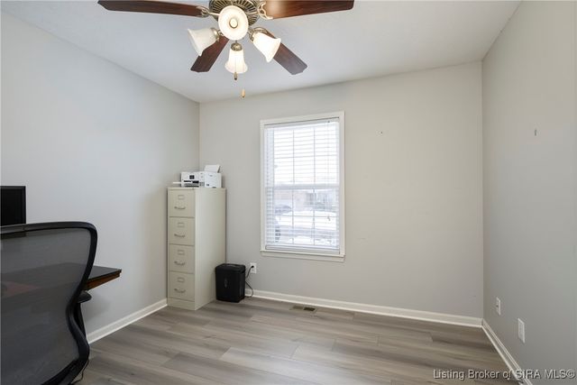 7902 Hillside Drive, Sellersburg, IN 47172