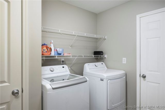 7902 Hillside Drive, Sellersburg, IN 47172