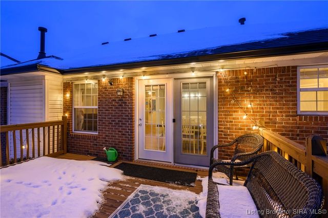 7902 Hillside Drive, Sellersburg, IN 47172