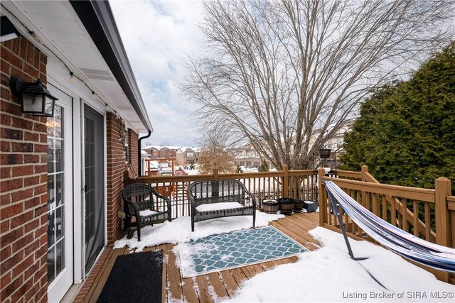 7902 Hillside Drive, Sellersburg, IN 47172