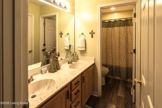 5418 Cross Creek Dr, Crestwood, KY 40014