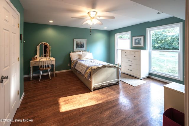 5418 Cross Creek Dr, Crestwood, KY 40014