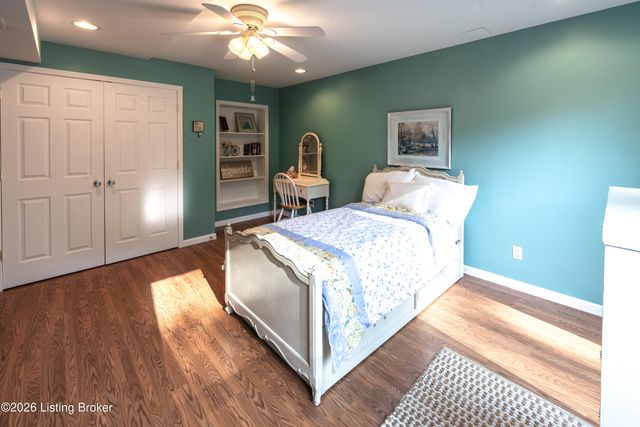 5418 Cross Creek Dr, Crestwood, KY 40014