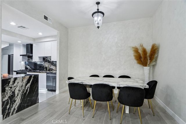 10659 Bloomfield Street, Toluca Lake, CA 91602