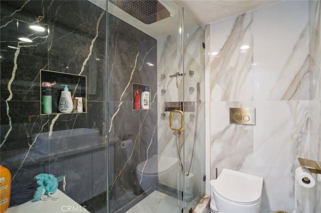 10659 Bloomfield Street, Toluca Lake, CA 91602