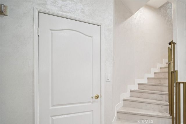 10659 Bloomfield Street, Toluca Lake, CA 91602