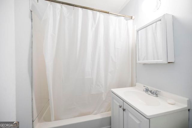 1334 Lakeview Drive, Macon, GA 31206