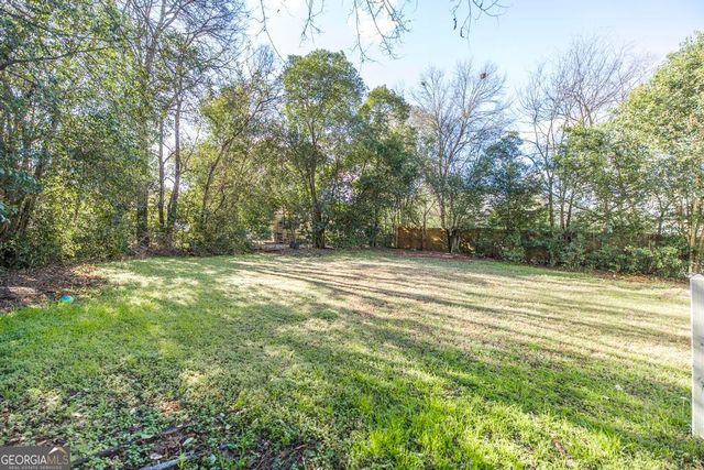 1334 Lakeview Drive, Macon, GA 31206