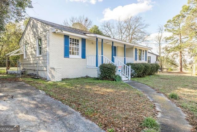 1334 Lakeview Drive, Macon, GA 31206