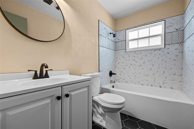 3330 NW 41ST AVENUE, Gainesville, FL 32605