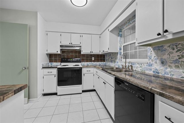 3330 NW 41ST AVENUE, Gainesville, FL 32605